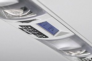 LondonAirConnectons.com - New VW Executive Caravelle Climate Control Interior